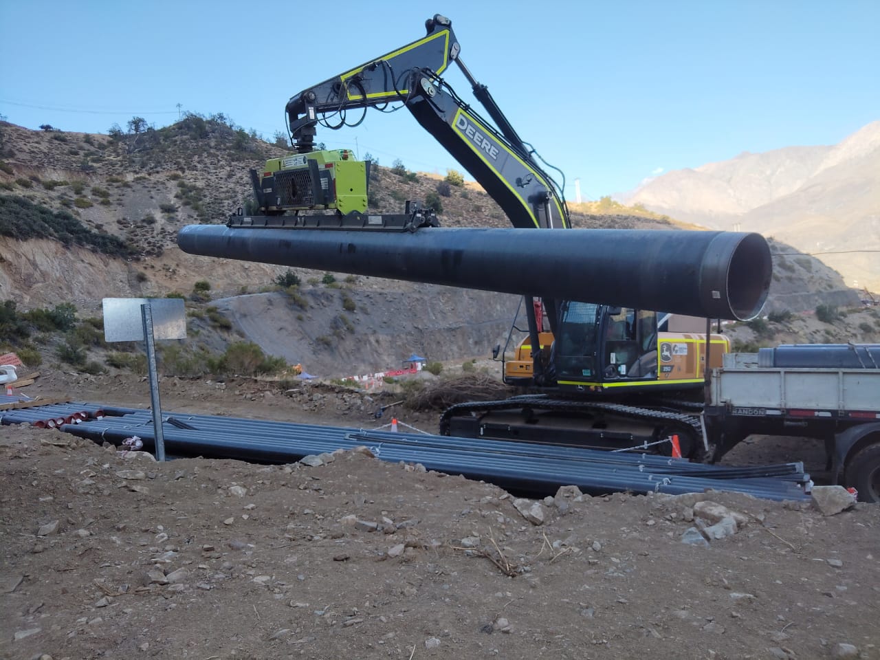 Cómo Siberian optimizó el izaje de tuberías plásticas en condiciones extremas